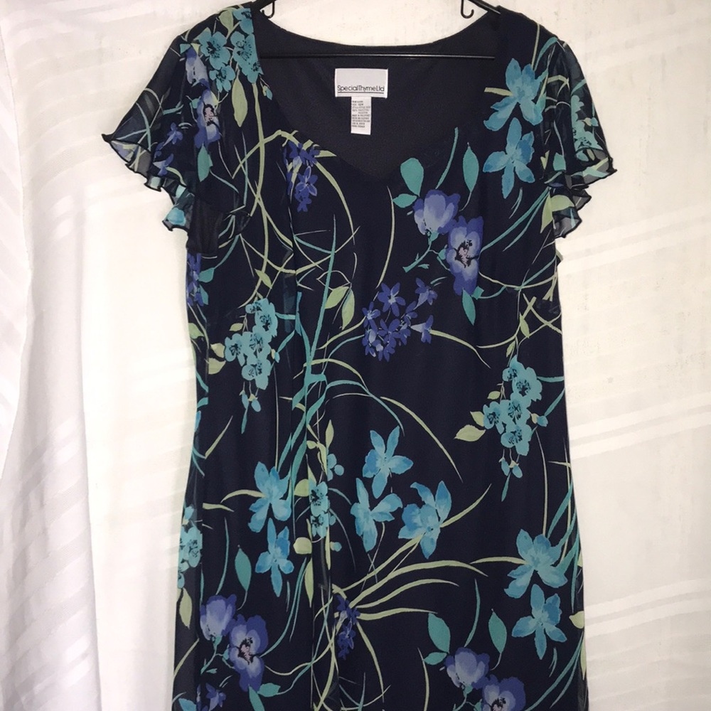Flowery maxi dress